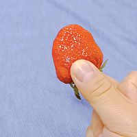 草莓真好吃。