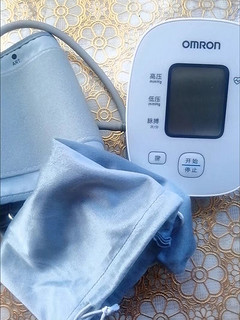 欧姆龙（OMRON）电子血压计医用家用上臂式智能高血压测量仪U10L