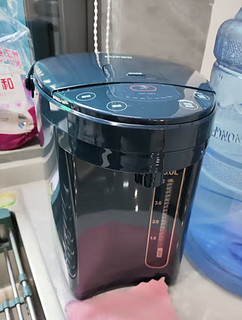 焕新电热水瓶，多段心仪水温，让喝水变得如此简单！