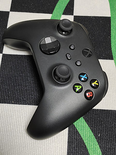 Xbox手柄专为游戏而生。