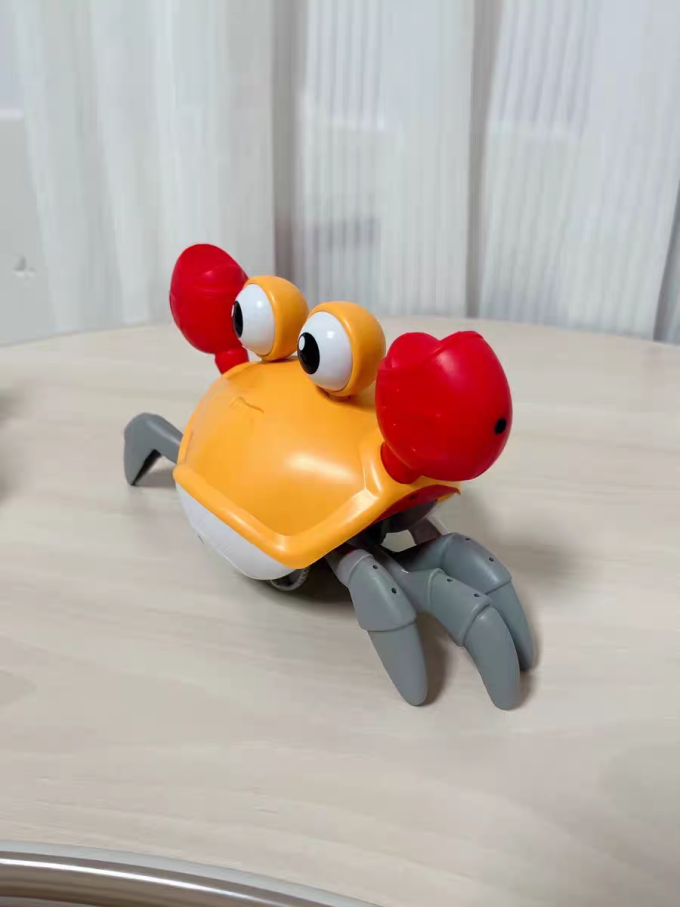 宝宝玩具小螃蟹