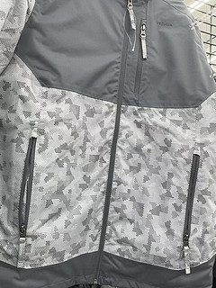 穿上迪卡侬登山服，燃烧卡路里