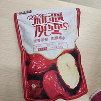 三只松鼠红枣是一种方便易食的干货零食