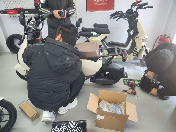 小牛电动电动车整车
