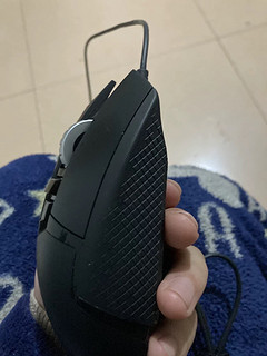 G502鼠标：自定义按键