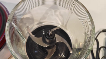 东菱佐料机绞肉机：家用全自动多功能搅拌机，备餐料理机的革新之选