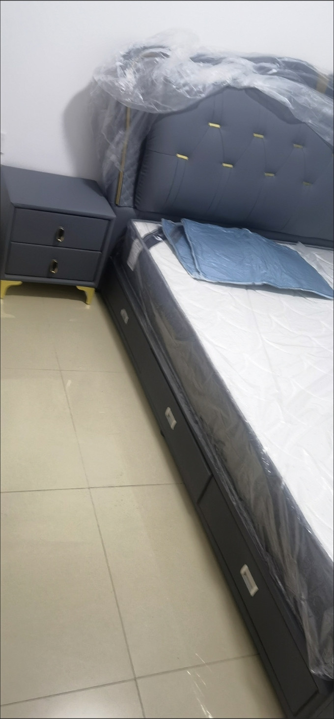 卧室家具