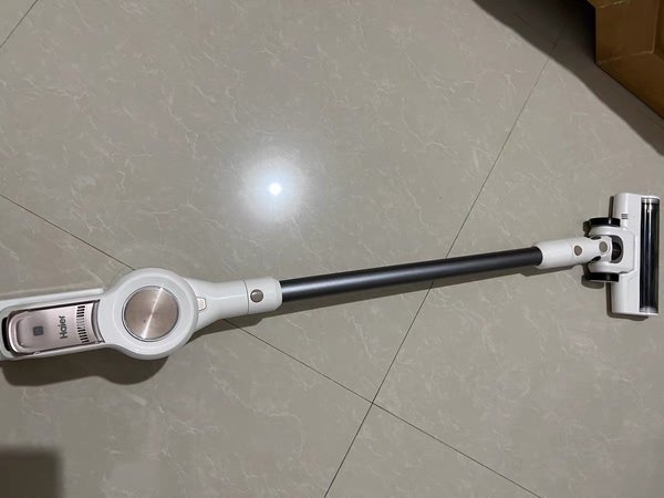 海尔无线吸尘器：家中的全能清洁助手