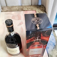 轩尼诗（Hennessy） VSOP 干邑白兰地 法国进口洋酒 500ml 礼盒装