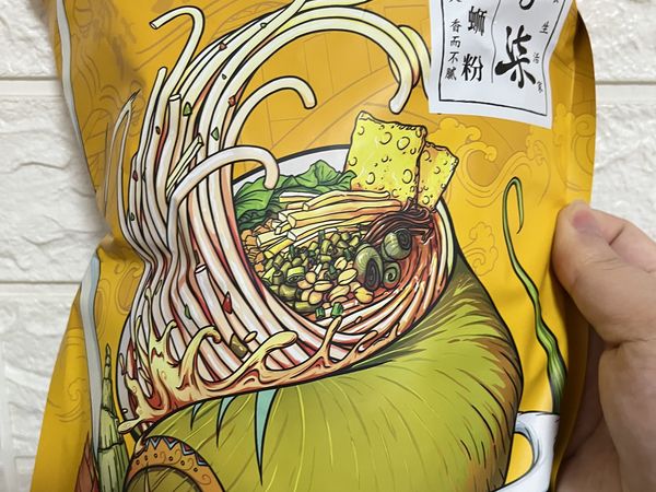 李子柒螺蛳粉🔥，酸辣过瘾，吃一口就停不下来！