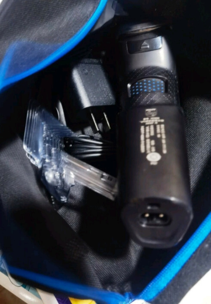 飞利浦电动理发器
