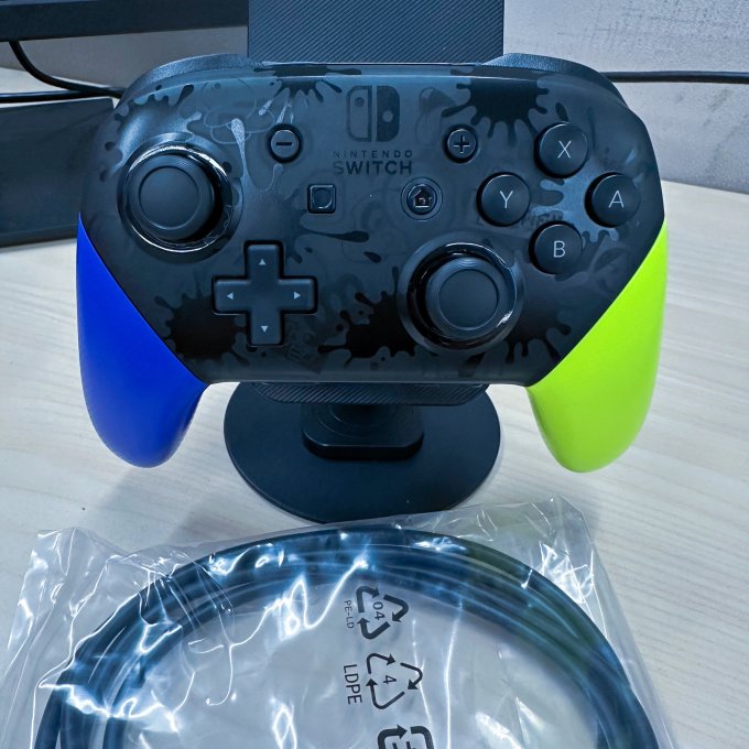 任天堂游戏手柄