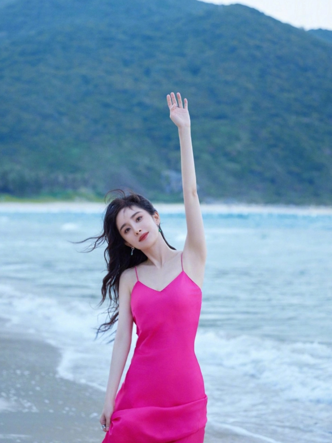 诺丽缇婚纱
