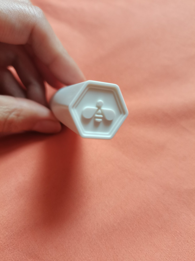 润唇膏