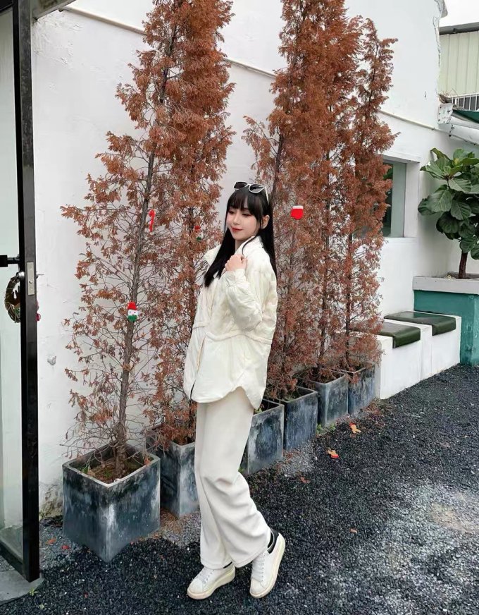 艾莱依女外套