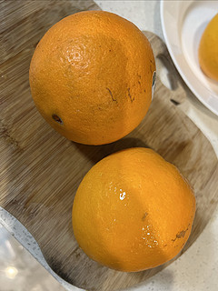 摔，同样的橙子第二次买的比第一次买的小这么多？