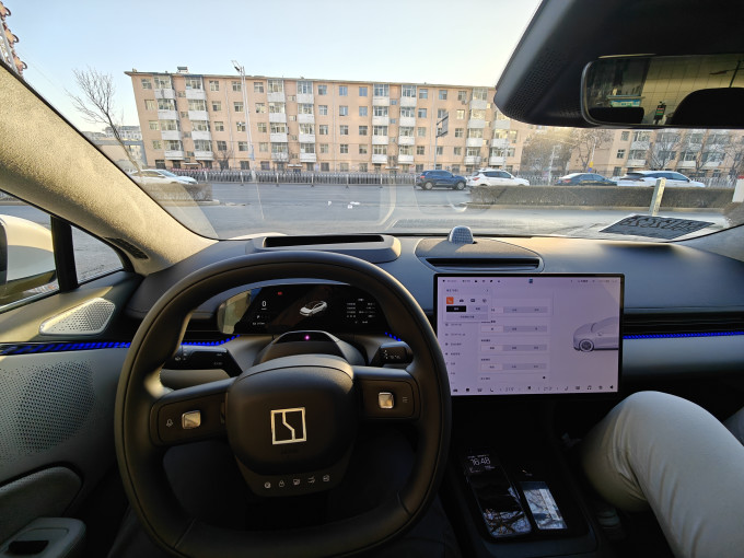 极氪新能源车