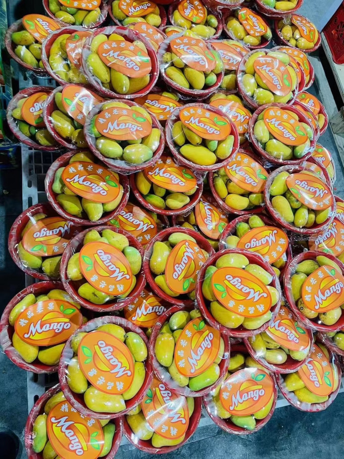 鸿铭典新鲜水果