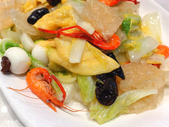 聚会餐饮