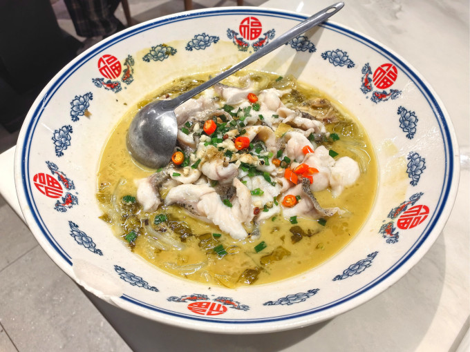 聚会餐饮
