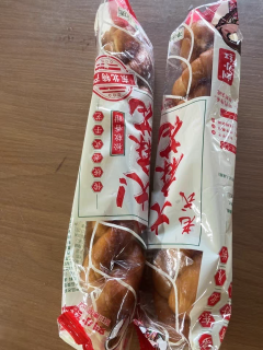 这个东北麻花真的太好吃了，完全就是传统经典的口味，好久没有吃到过了