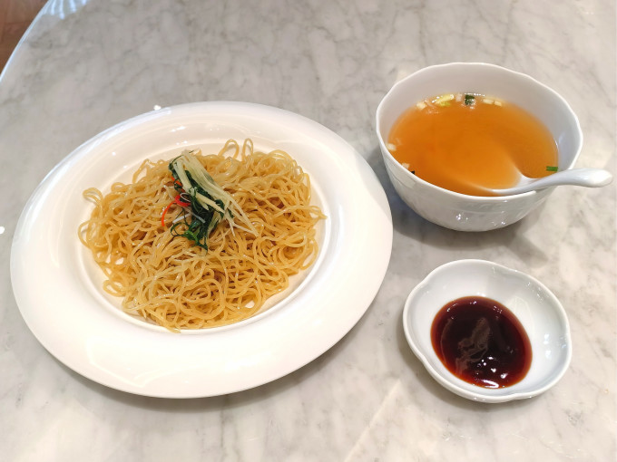 聚会餐饮