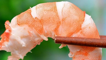蒸基围虾时用热水还是冷水？多数人都做错了，难怪虾肉不鲜不嫩！