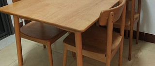 胡桃木餐桌，打造温馨家庭聚餐时光！