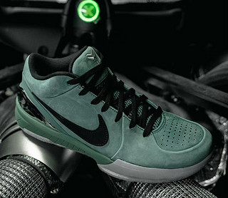 Nike Kobe 4 Protro「Girl Dad」