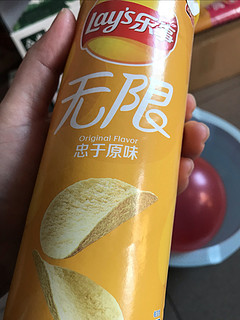 薯片，还是乐事好吃。