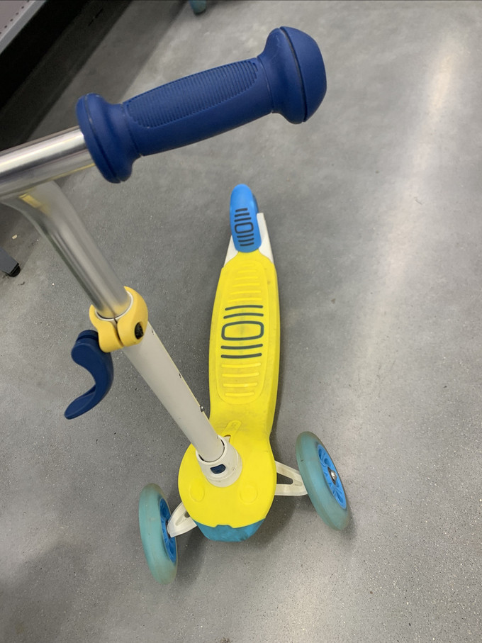 迪卡侬儿童滑板车