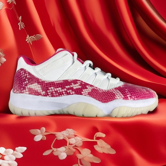 粉蛇 Air Jordan 11 Low