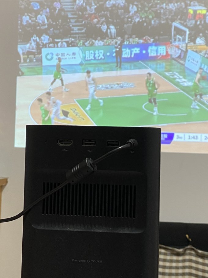 天猫魔屏投影仪
