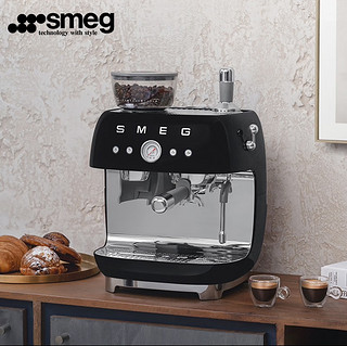 有情调可以看看SMEG咖啡一体机