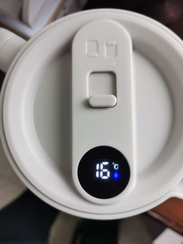 带温的不锈钢水壶都这么卷了？