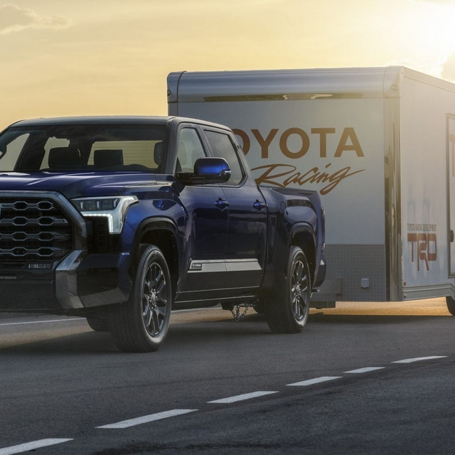 丰田汽车：在中国互联网我都要倒闭了，但我去年又卖了1060万！