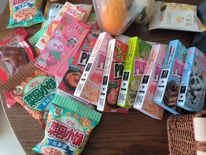 格力高饼干糕点