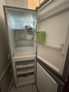 几百块钱买冰箱，放以前是真不敢想。