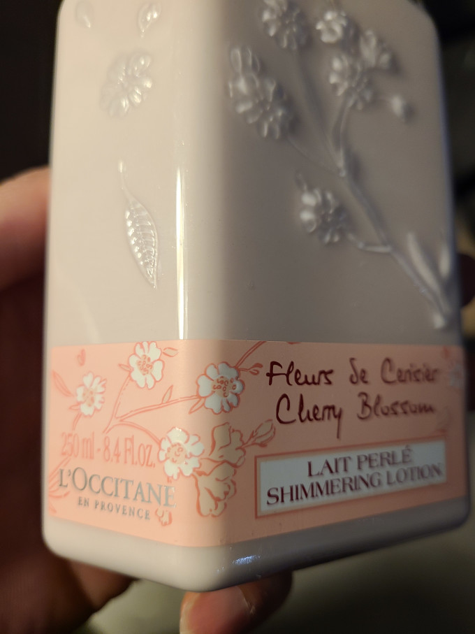 欧舒丹身体乳液