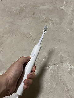 小米t302电动牙刷价格便宜，刷的干净。