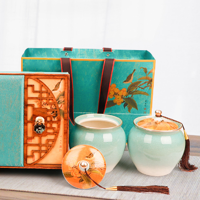 《翘楚江南，岁末送礼》——第一江南茶叶特级龙井春茶，清茶淡雅，年货节最佳之选!