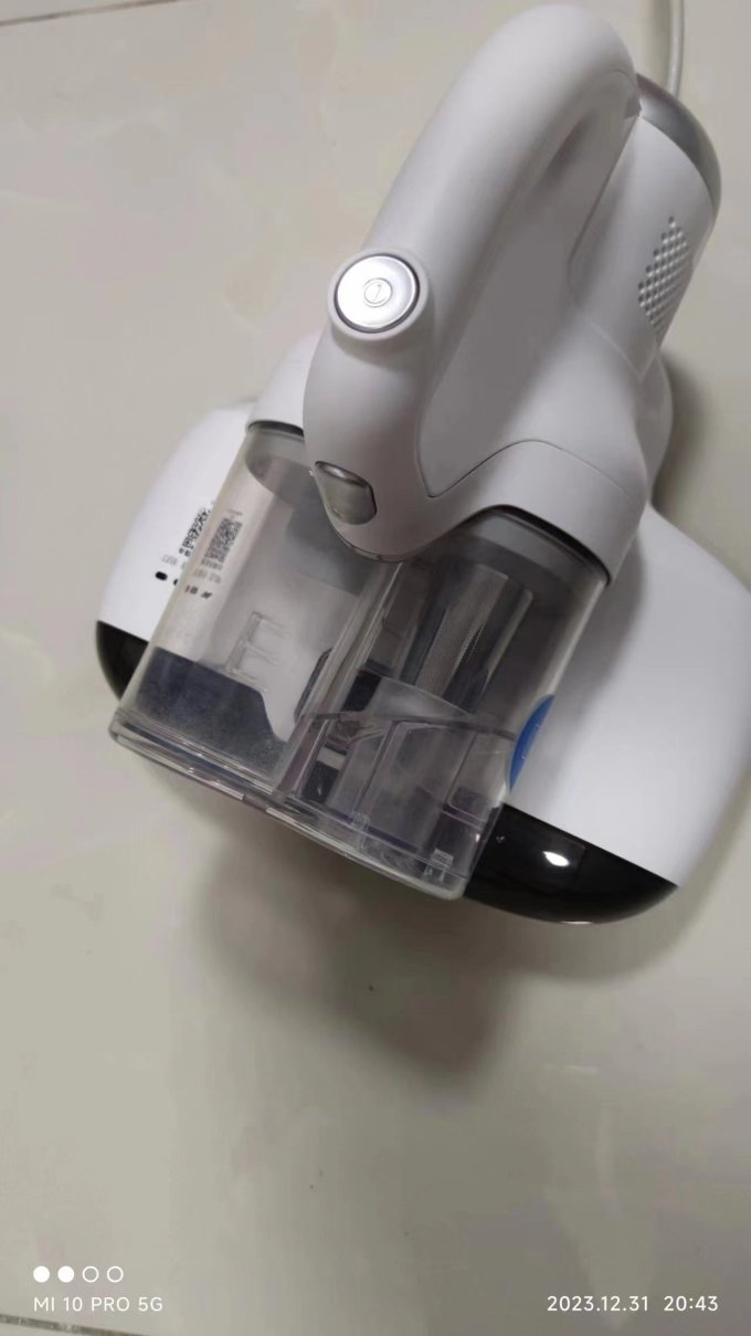 美的手持式吸尘器