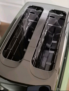 德龙（Delonghi）面包机 复古系列多士炉 不锈钢内胆烤吐司机 家用面包机 烤面包机 