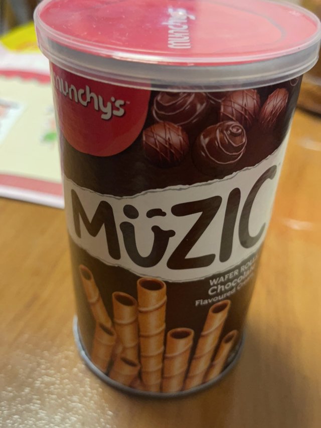 马奇新新妙乐巧克力味注心威化卷