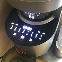 ￼￼九阳（Joyoung）免手洗豆浆机1.5L大容量 高速破壁轻松预约破壁机榨汁机DJ15E-K350（天空系列）￼￼