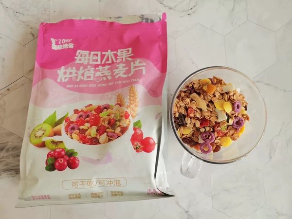 坚果水果燕麦片 即食冲饮营养早餐冲泡 酸奶果粒麦片代餐饱腹食品