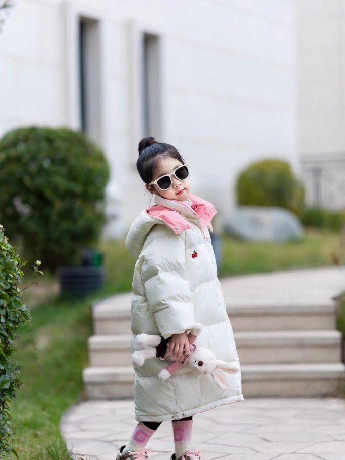 小象洛洛儿童羽绒服