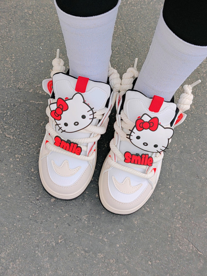麦哲伦运动板鞋