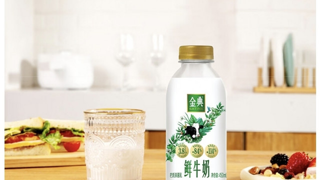 伊利金典原生全脂鲜牛奶450ml