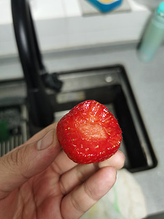 兰怜草莓